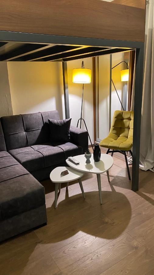 Modern Tiny House In ヴォロス エクステリア 写真